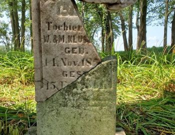 klesener-gravestone